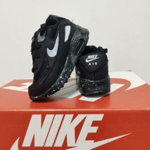 33 NIKE BABY 18 AO 26